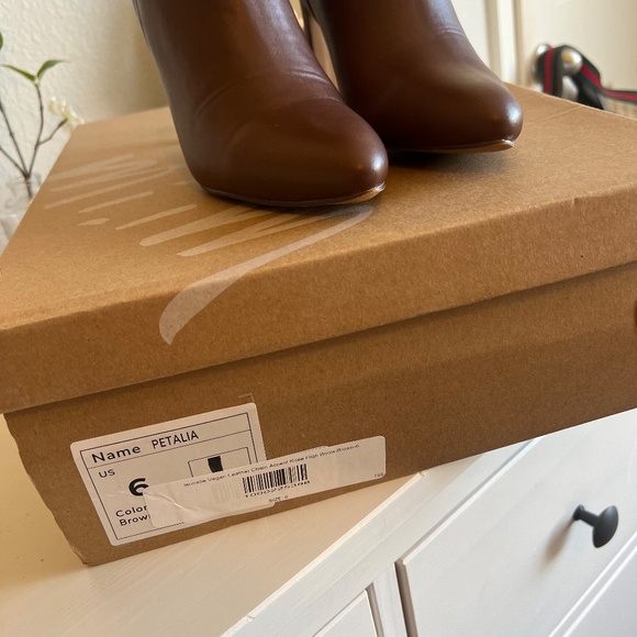 VICI Isobelle Vegan Leather Chain Accent Knee High Boots - Picture 7 of 8